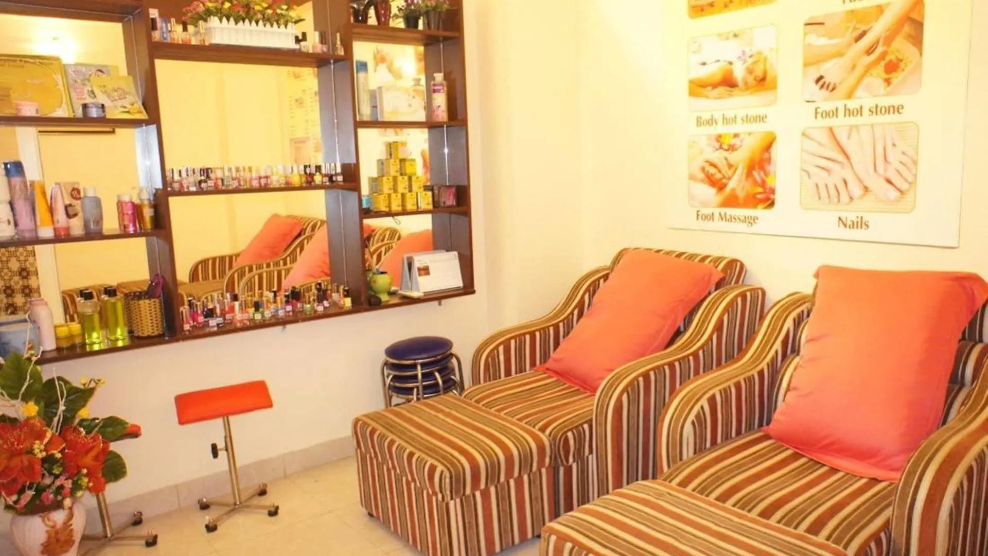 Kien Hotel Ho Chi Minh City 2*,
